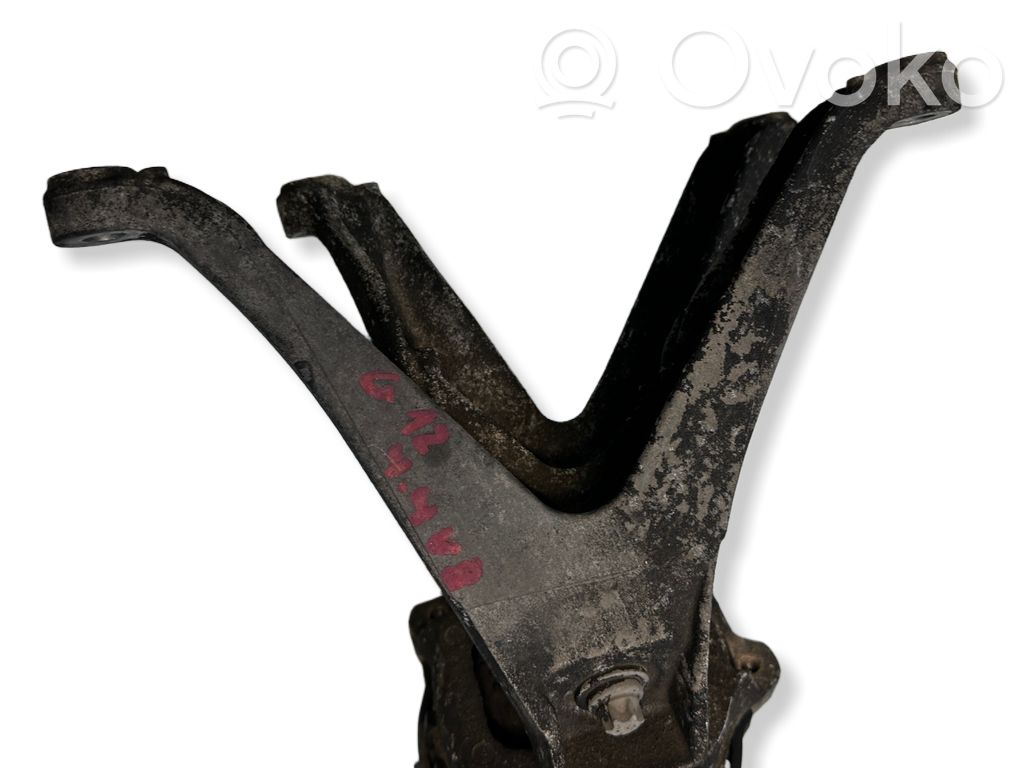 Engine mount bracket   6860457