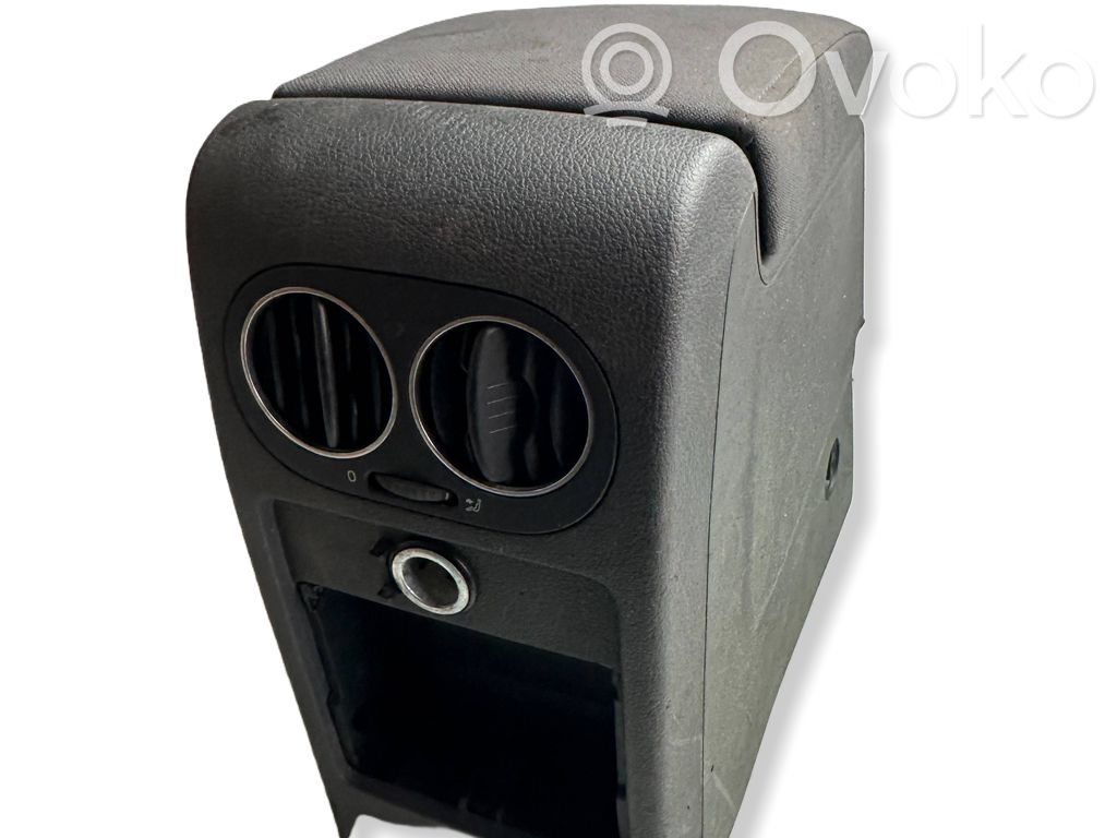 Volkswagen Golf Plus Center console 