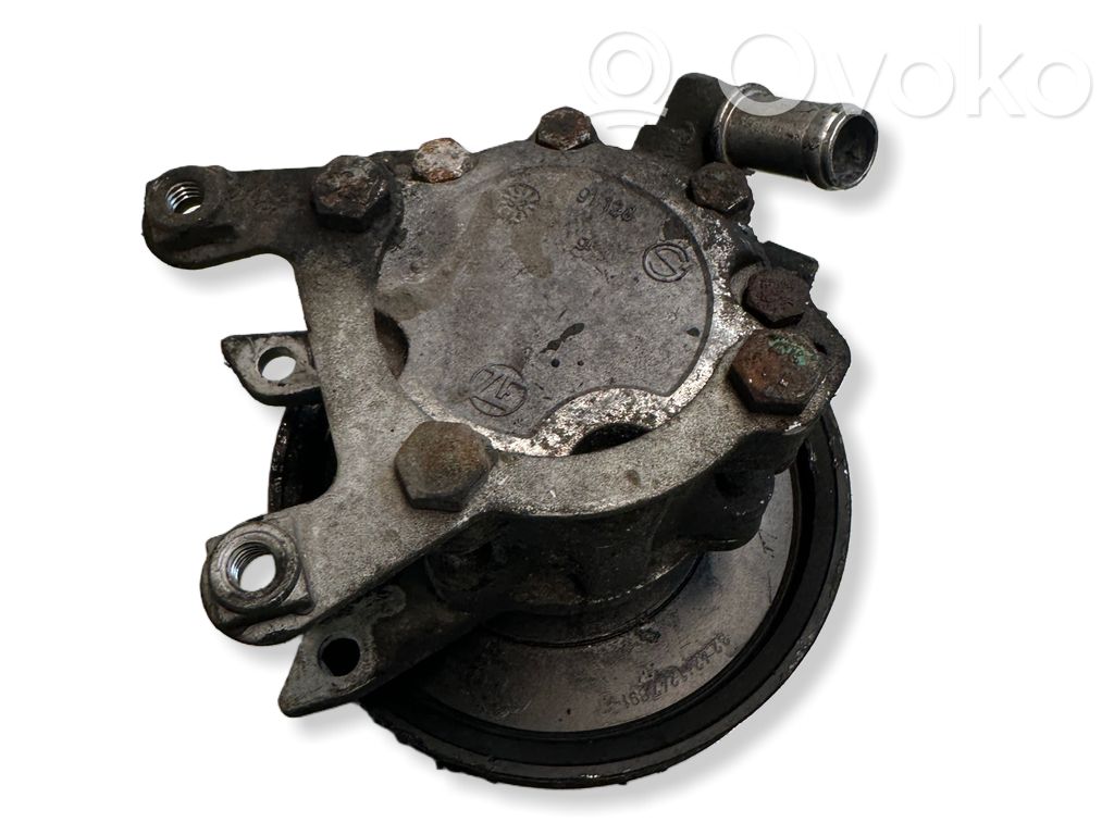 Ohjaustehostimen pumppu   12321