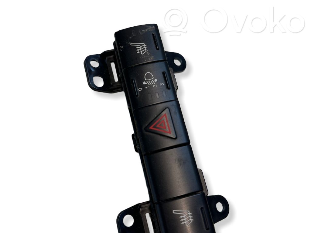 Dodge Caliber Botón interruptor de luz de peligro 