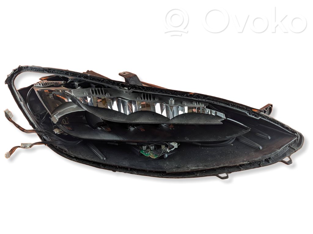 Headlight/headlamp   105357500C,0020203910