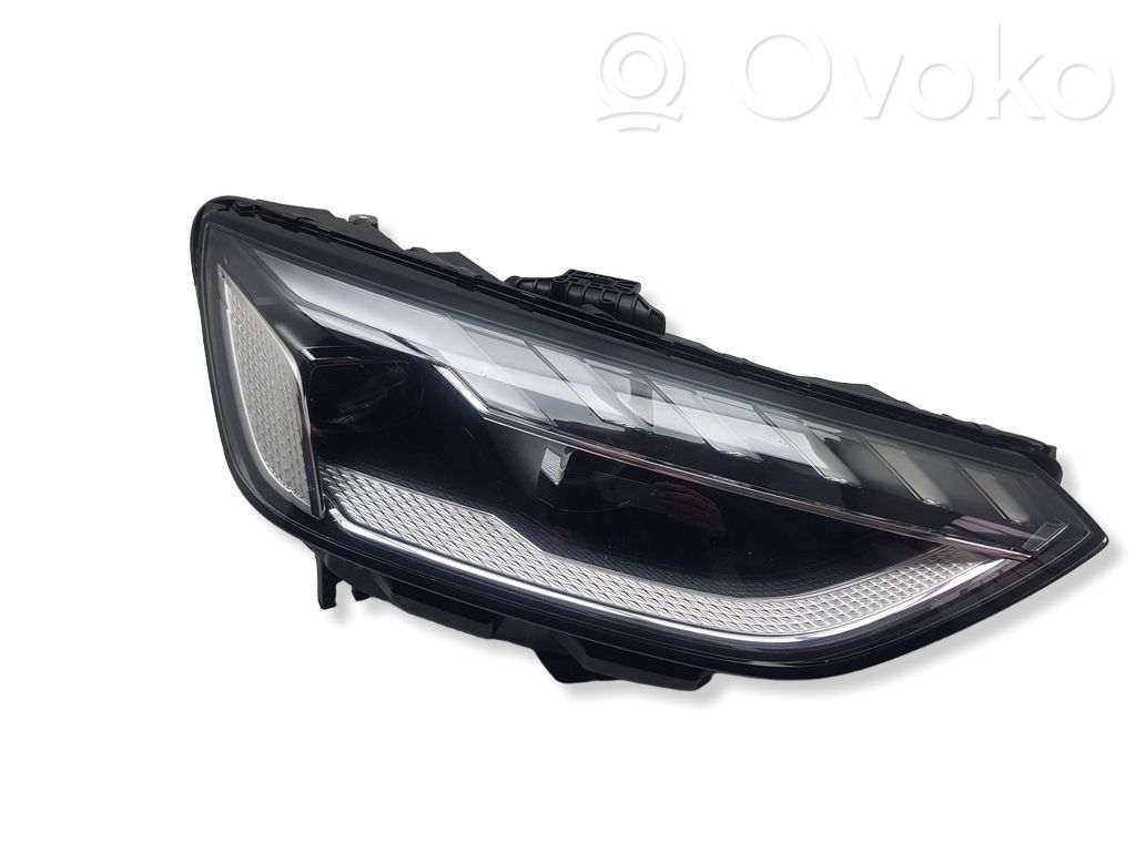 Audi A4 S4 B9 8W Lampa przednia 