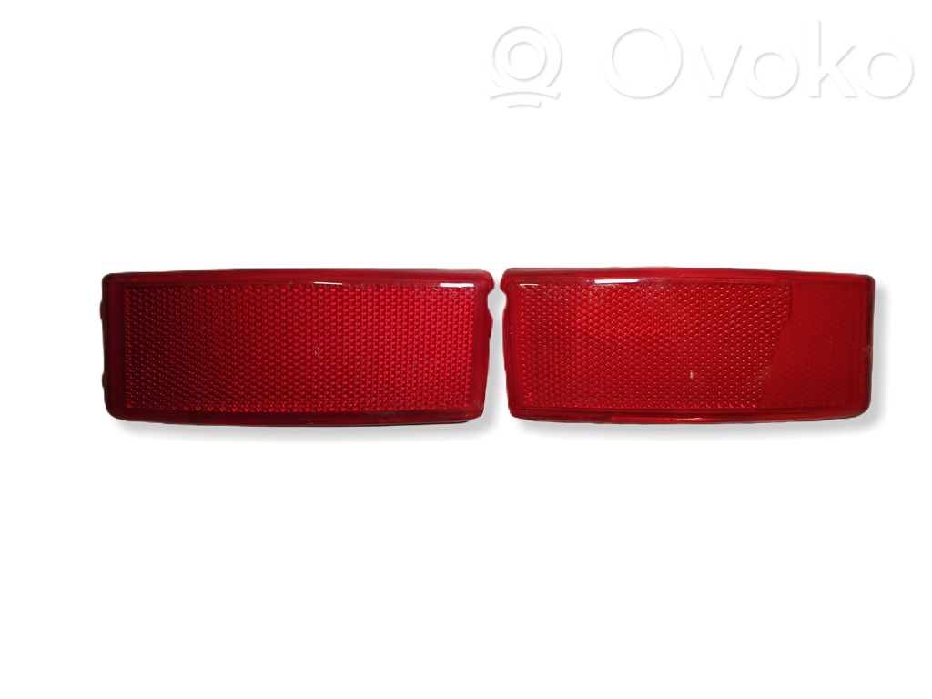 Ford C-MAX I Reflector de faros/luces traseros 