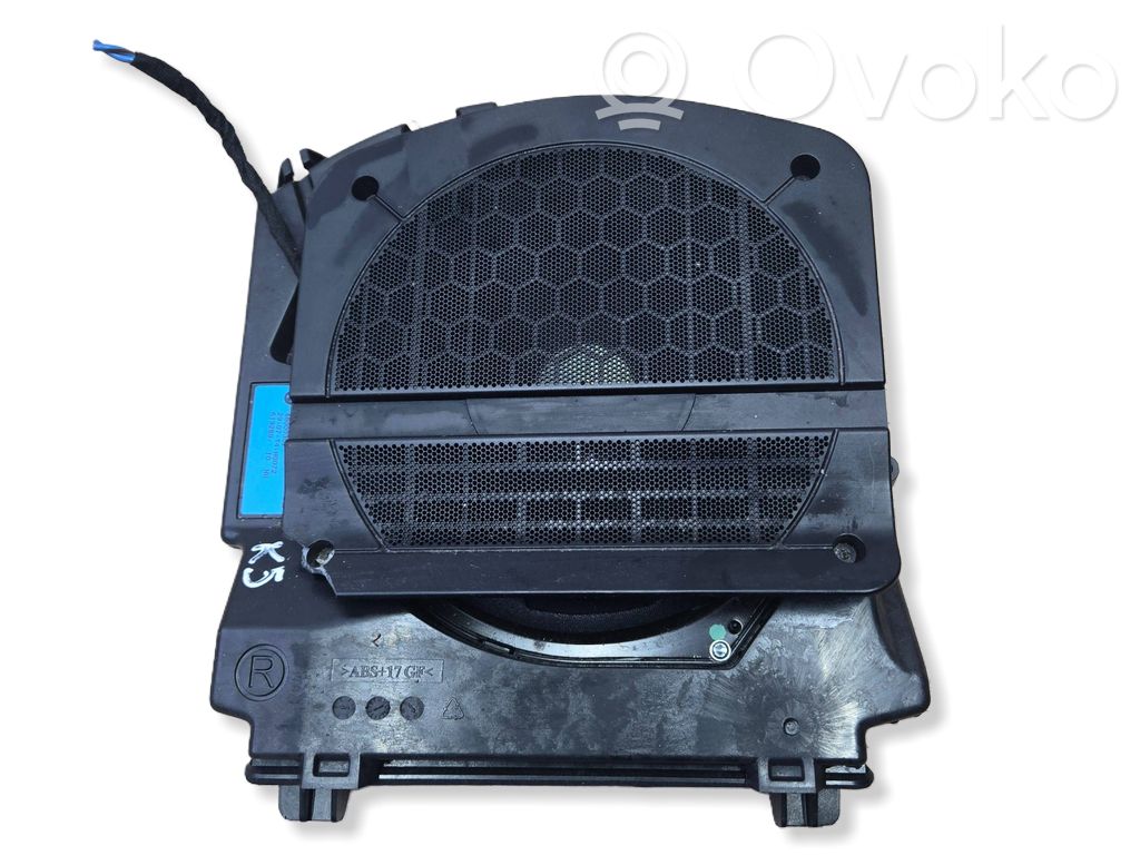 BMW 5 F10 F11 Subwoofer 