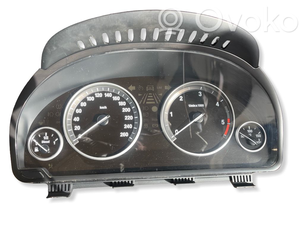 BMW 5 F10 F11 Spidometrs (instrumentu panelī) 