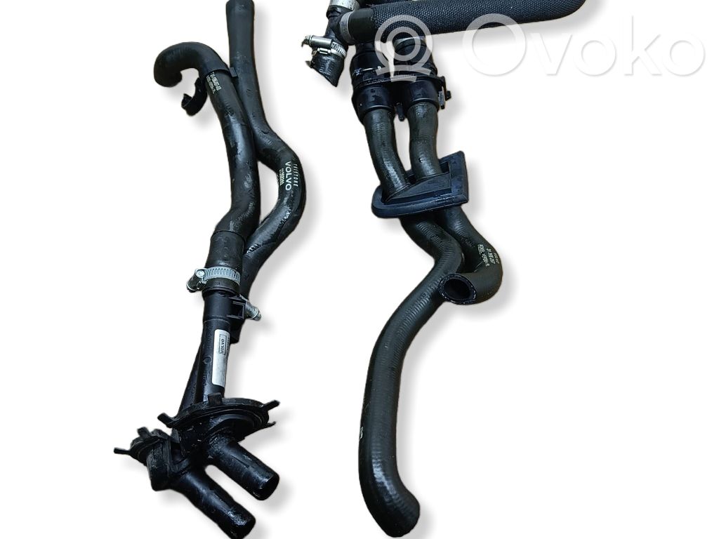 Volvo V60 Engine coolant pipe/hose 
