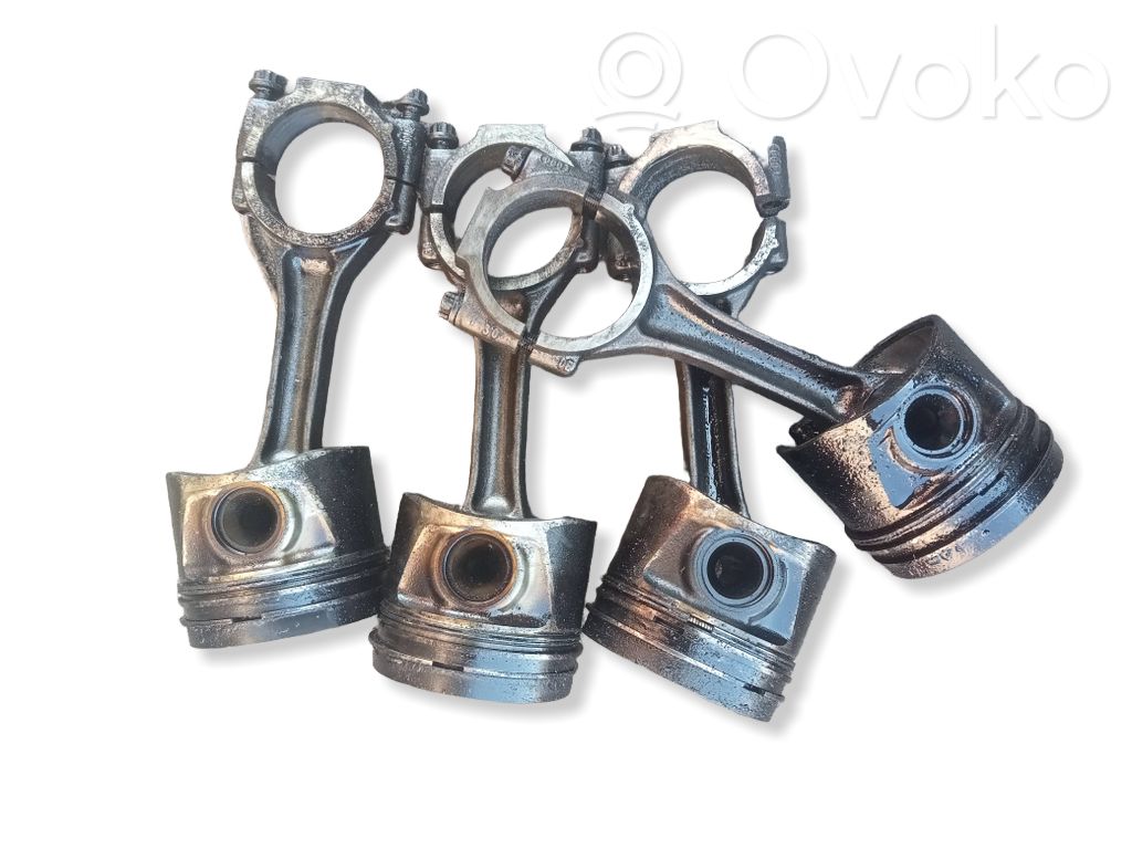 Volkswagen Tiguan Piston with connecting rod 