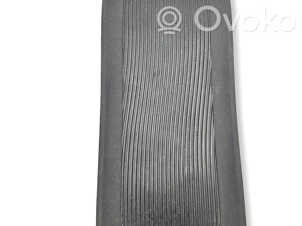 Chrysler Pacifica Glove box pad 