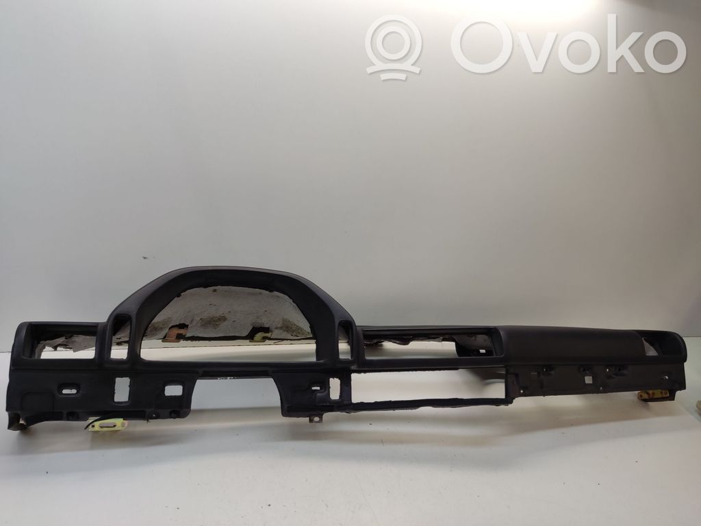 BMW 7 E32 Dashboard 