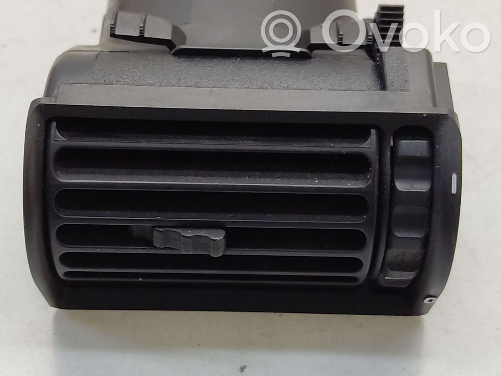 BMW 7 E32 Moldura protectora de la rejilla de ventilación lateral del panel 