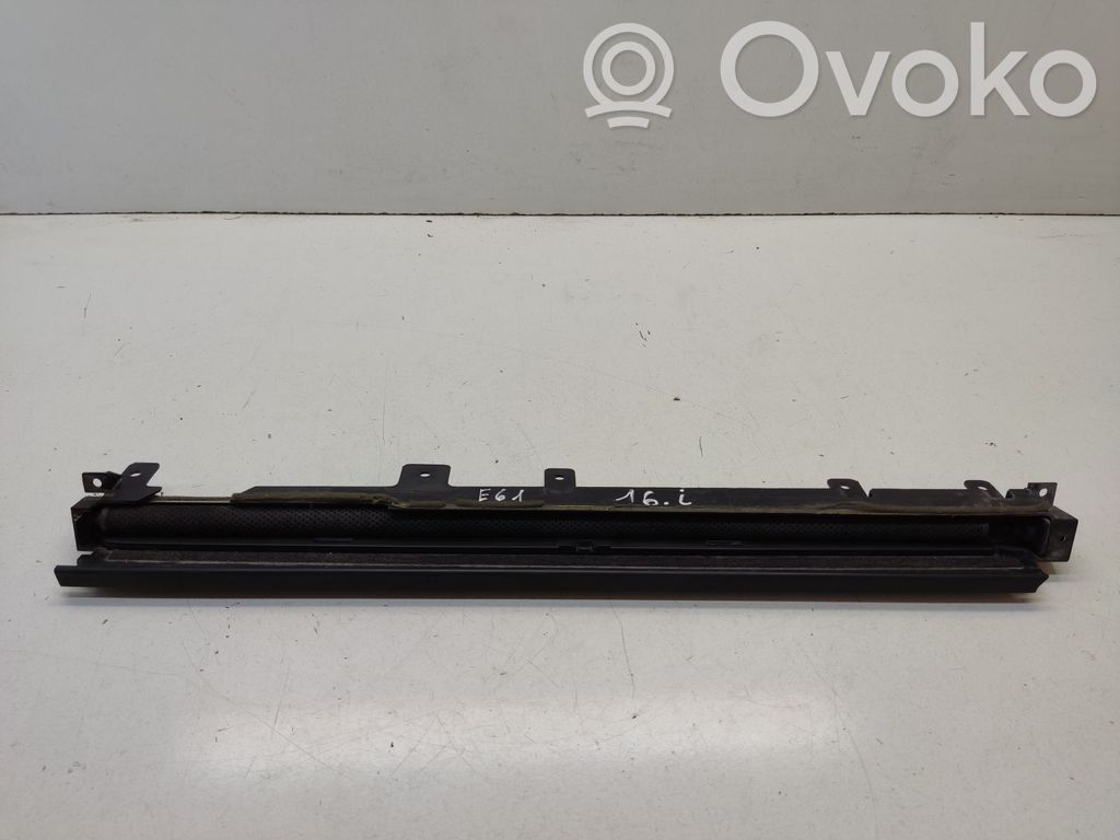 BMW 5 E60 E61 Galinė lango užuolaidėlė 