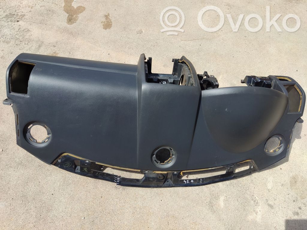 Dashboard   1054150AA,1054580AA