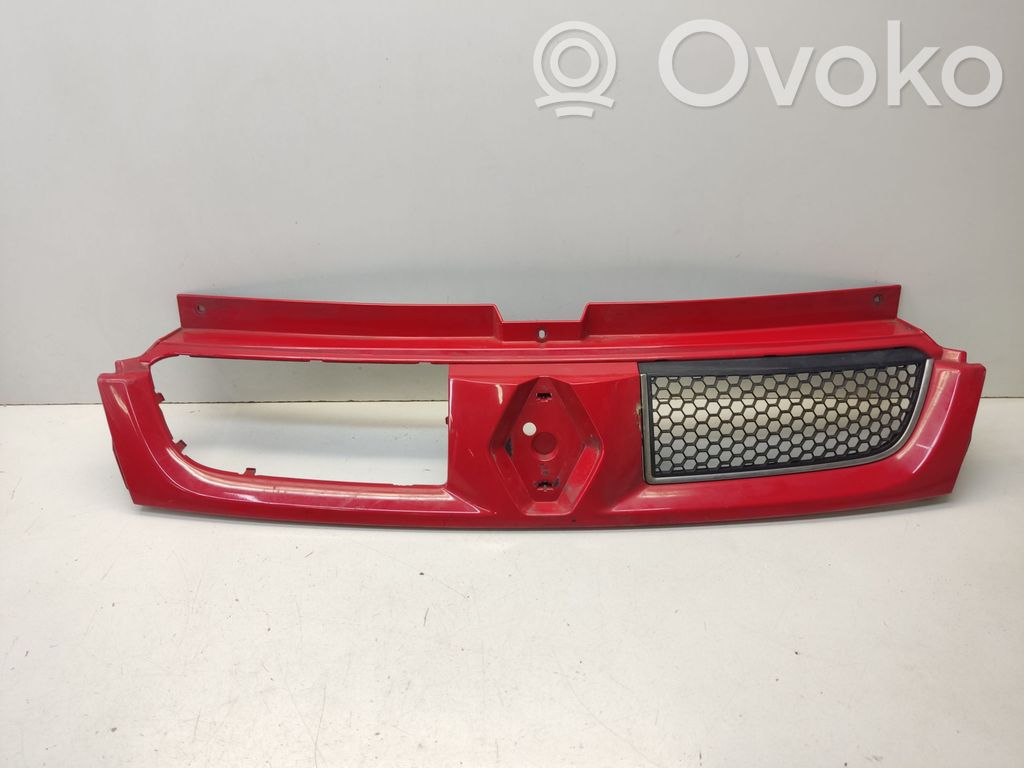 Renault Trafic II (X83) Front bumper upper radiator grill 