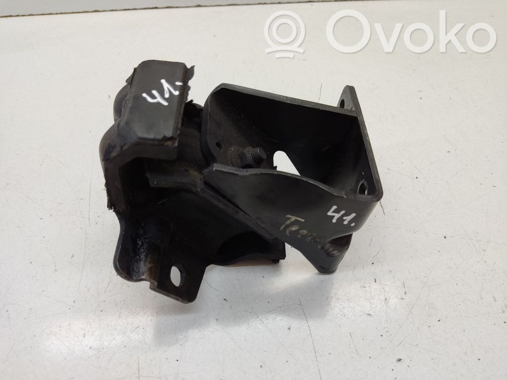 Nissan Terrano Engine mount bracket 