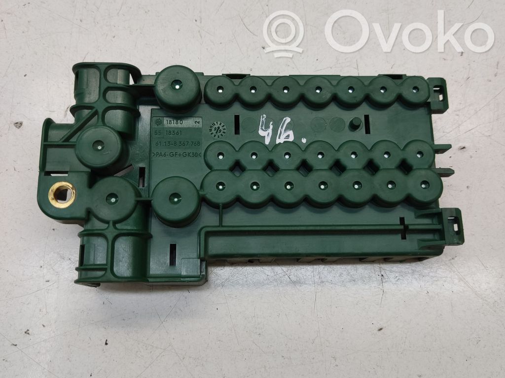 BMW 5 E39 Fuse module 