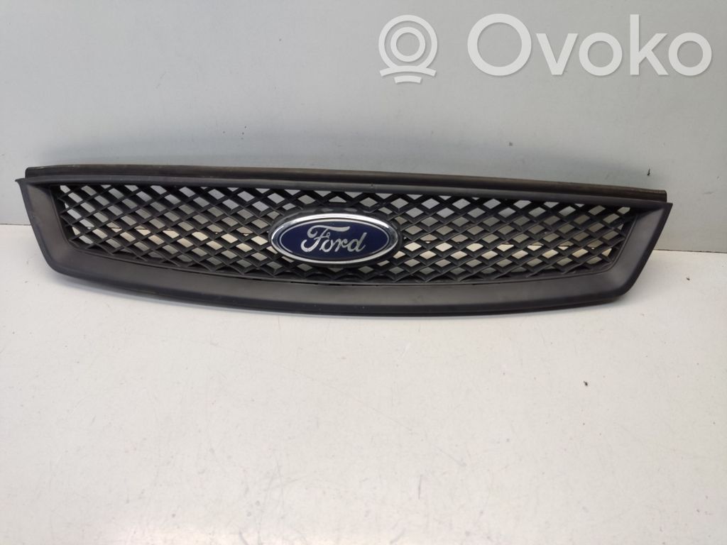 Ford Focus Front bumper upper radiator grill 