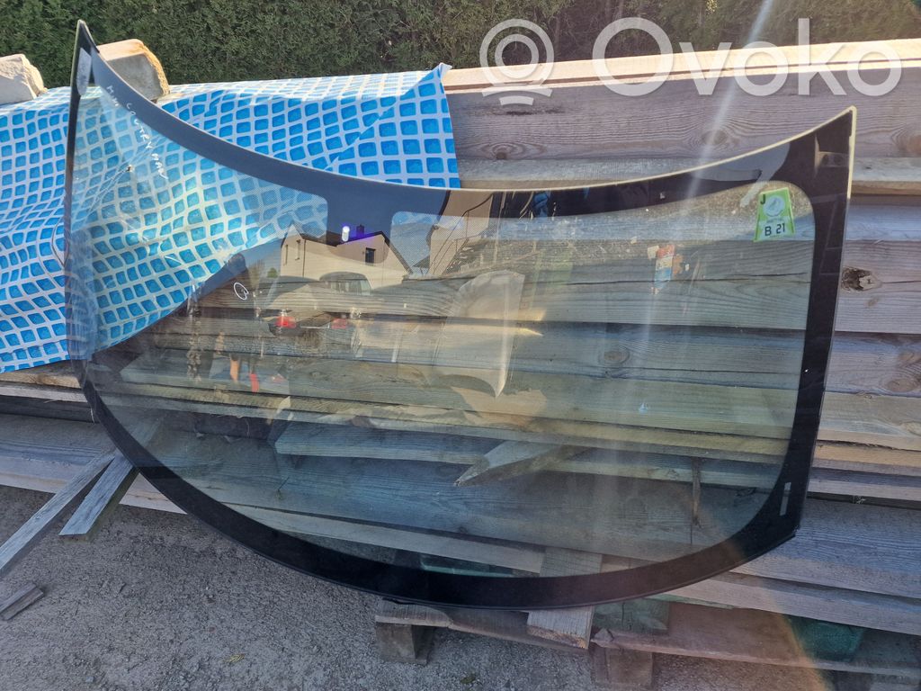 Mini Cooper Countryman R60 Front windscreen/windshield window 
