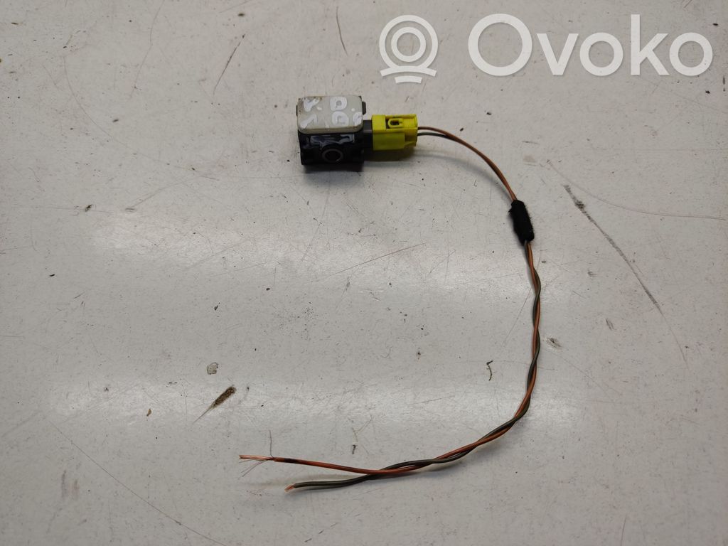 Mercedes-Benz R W251 Airbag deployment crash/impact sensor 