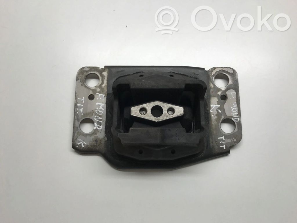 Ford Mondeo MK IV Engine mount bracket 