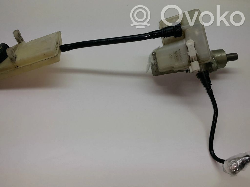 Ford C-MAX I Master brake cylinder 