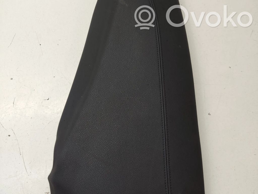 BMW 1 E81 E87 Kita salono detalė 