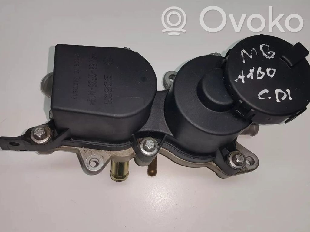Mercedes-Benz A W169 Odpowietrznik / Separator oleju 