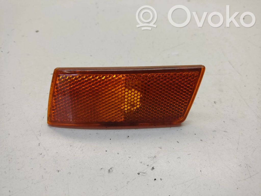 Chrysler 300 - 300C Front indicator light 