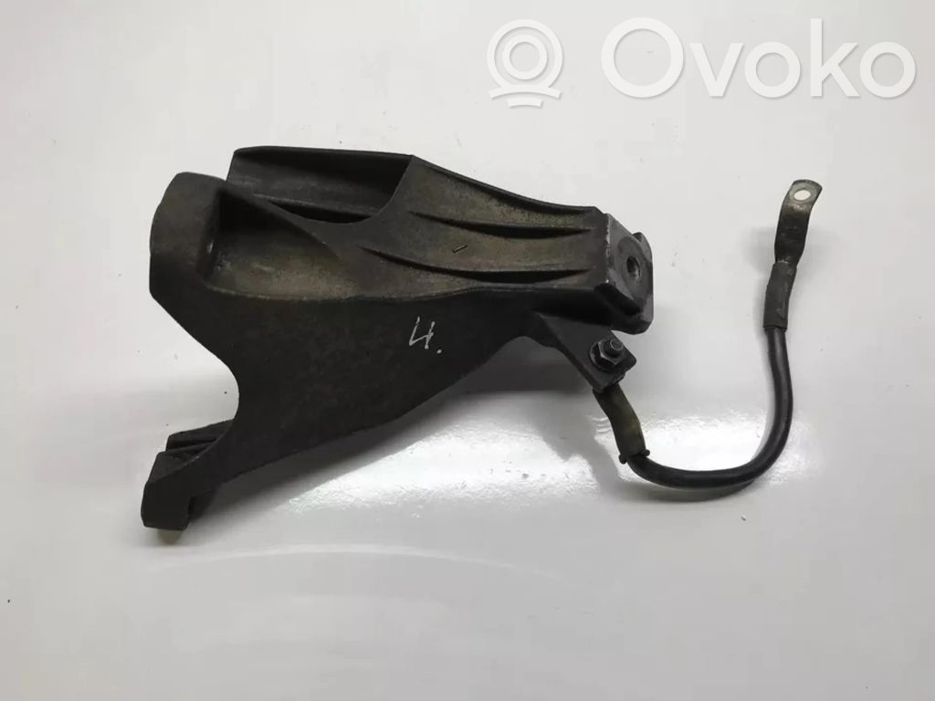 Audi A6 S6 C6 4F Engine mounting bracket 
