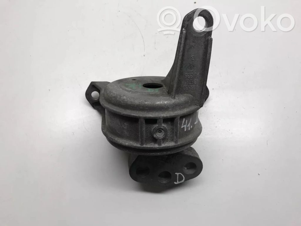 Opel Astra H Engine mount bracket 