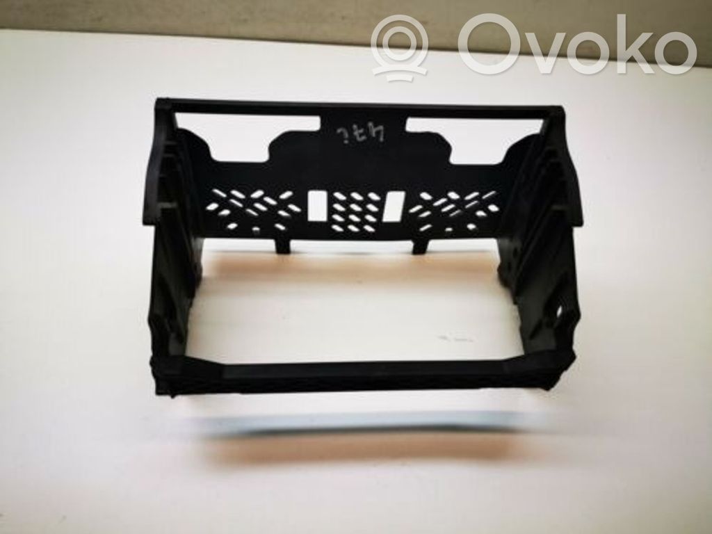 Audi A6 Allroad C5 Radio/GPS head unit trim 