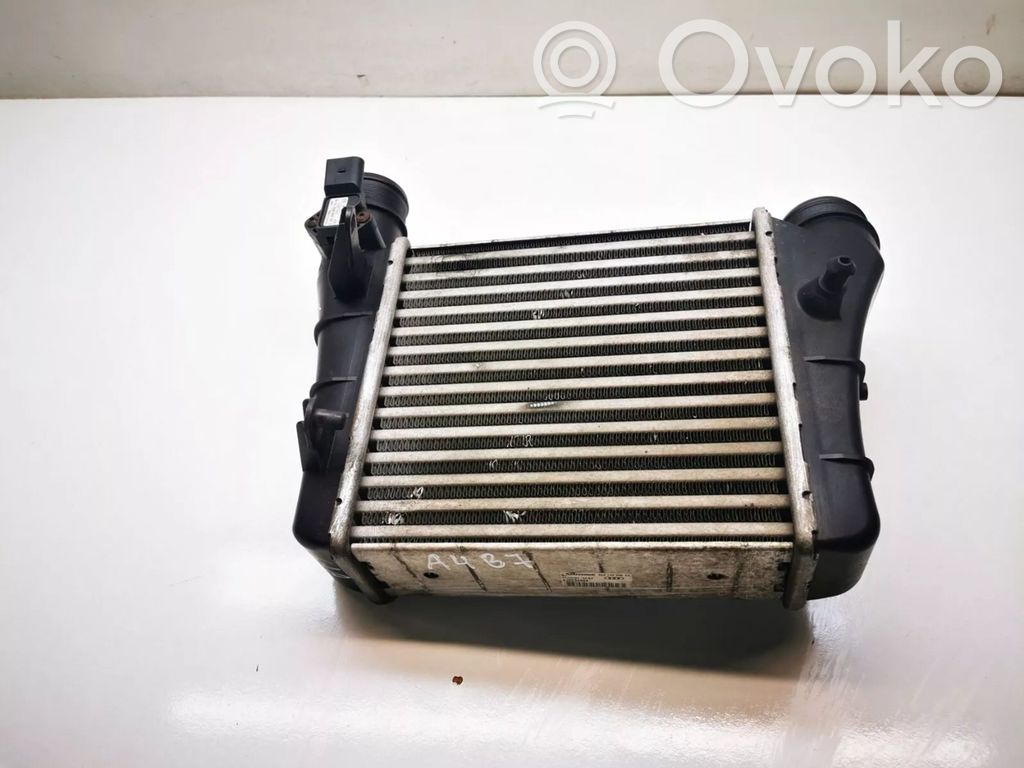 Audi A4 S4 B7 8E 8H Intercooler radiator 