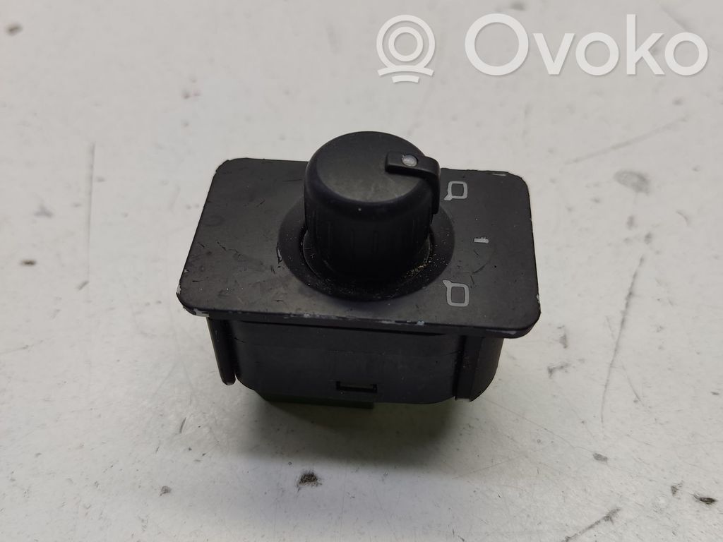 Audi A6 Allroad C5 Wing mirror switch 