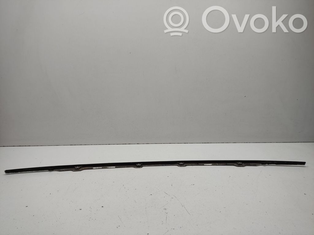 Volvo S80 Tailgate trim 