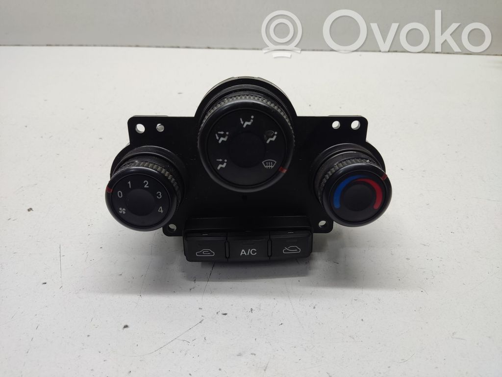 KIA Carens I Climate control unit 
