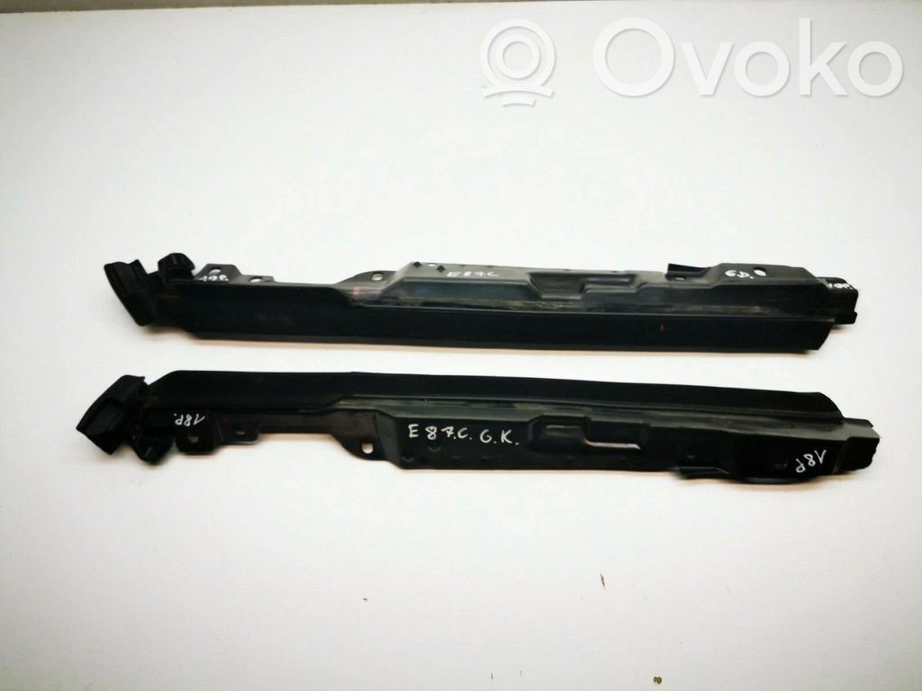 BMW 1 E82 E88 Rear door windshield rail 