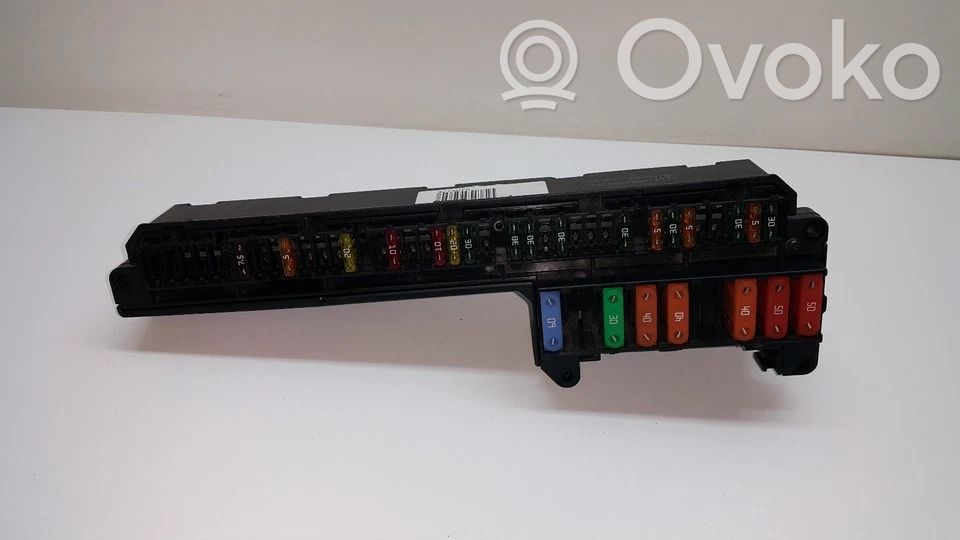 BMW 5 E60 E61 Sulakemoduuli 