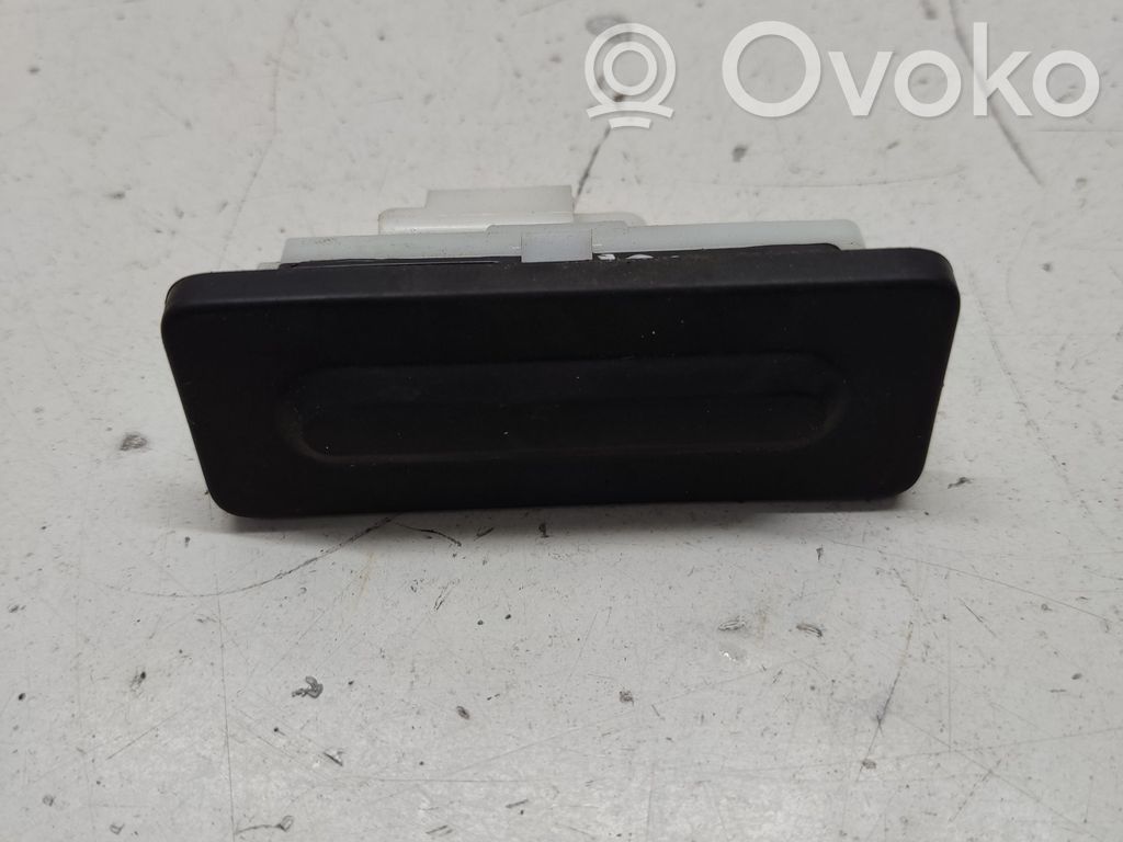Opel Mokka B Interruptor para abrir la puerta trasera 