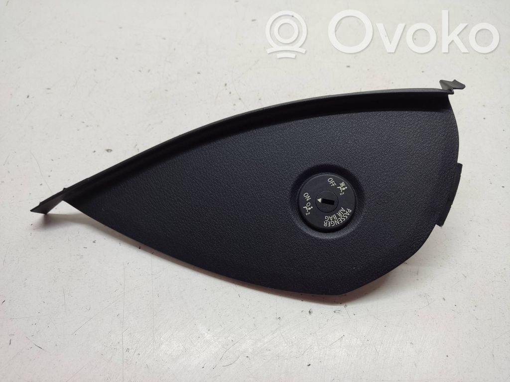 Capac lateral panou bord   2991243,51452991243,JC1701358,61319196886,9196886