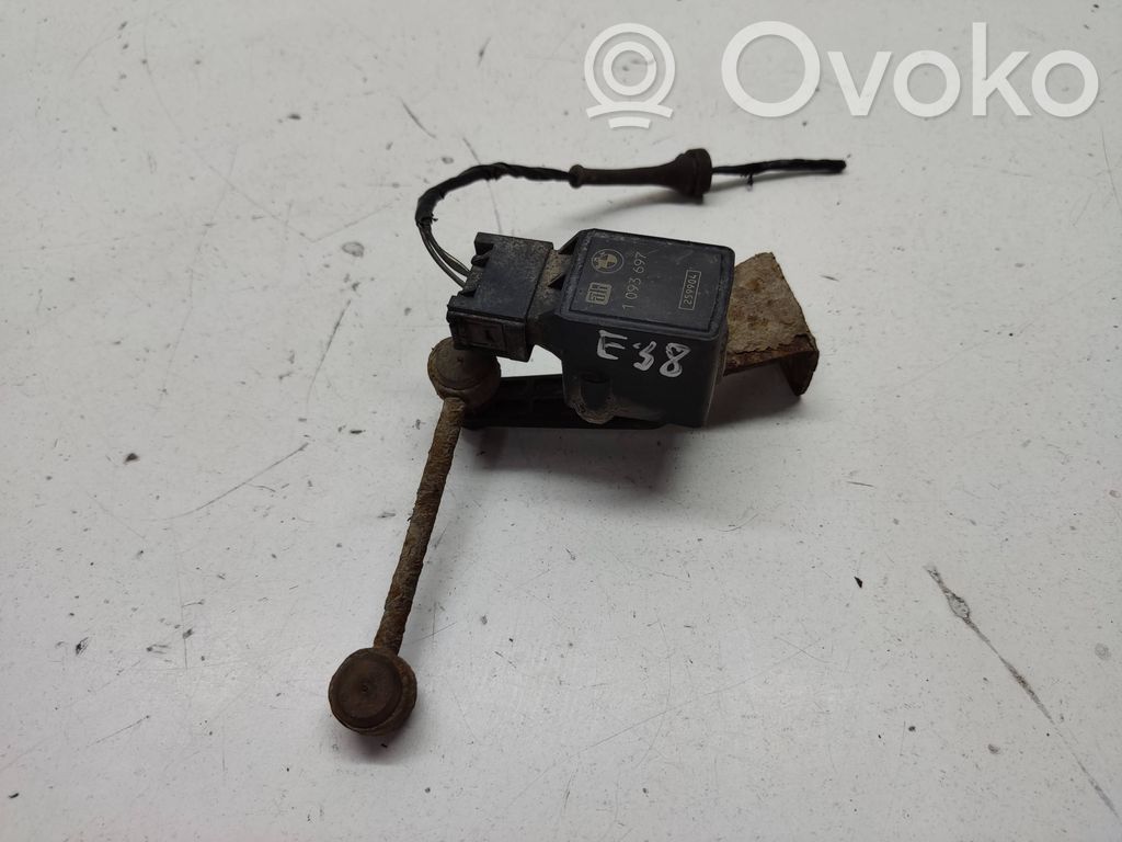 Headlight/headlamp level sensor   1093697,259904
