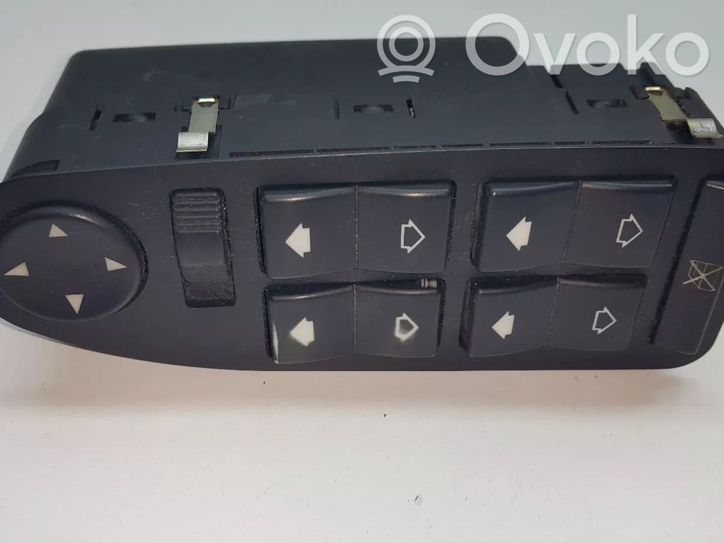 Electric window control switch   8368952,61318368952
