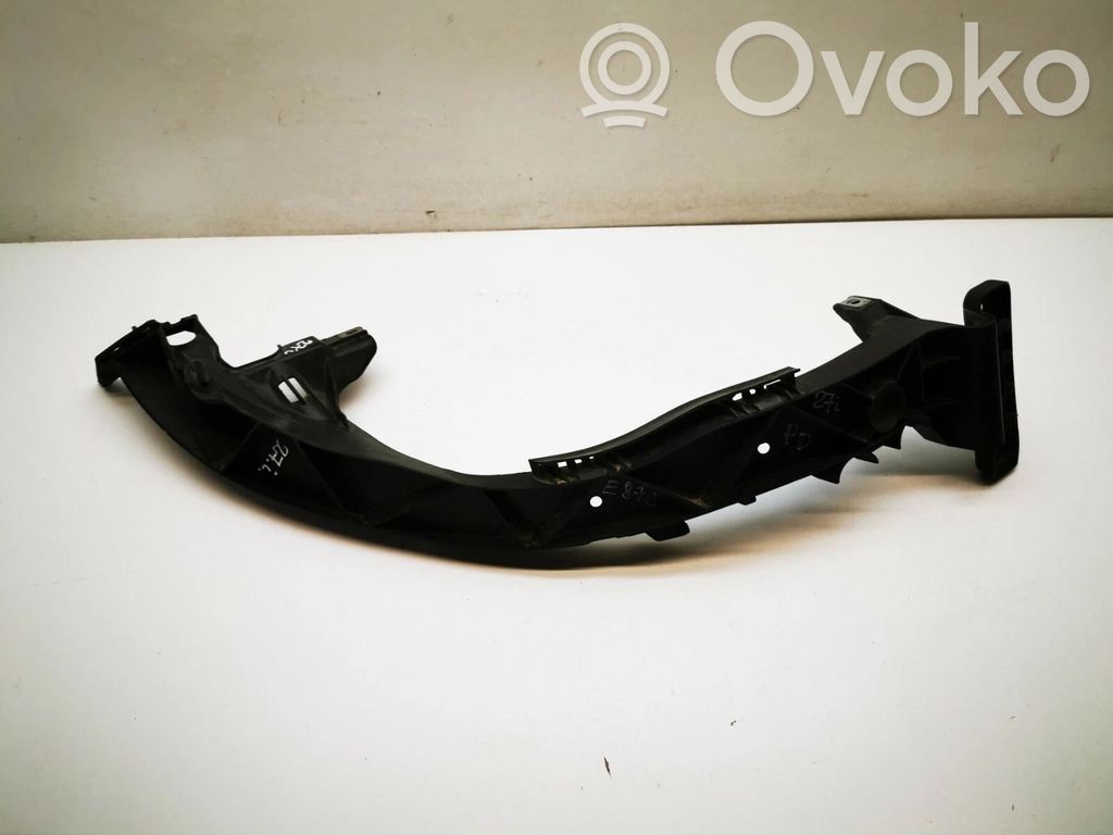 BMW 1 E82 E88 Headlight/headlamp mounting bracket 