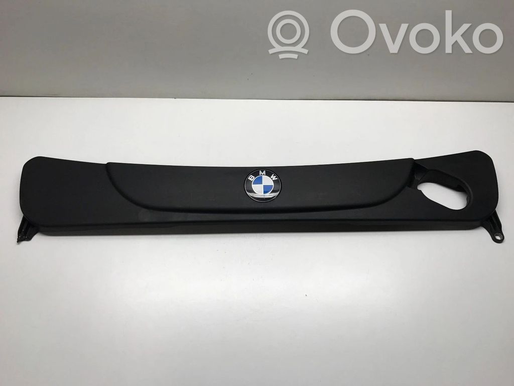 BMW 5 E60 E61 Radiatoru dekoratīvā apdare 