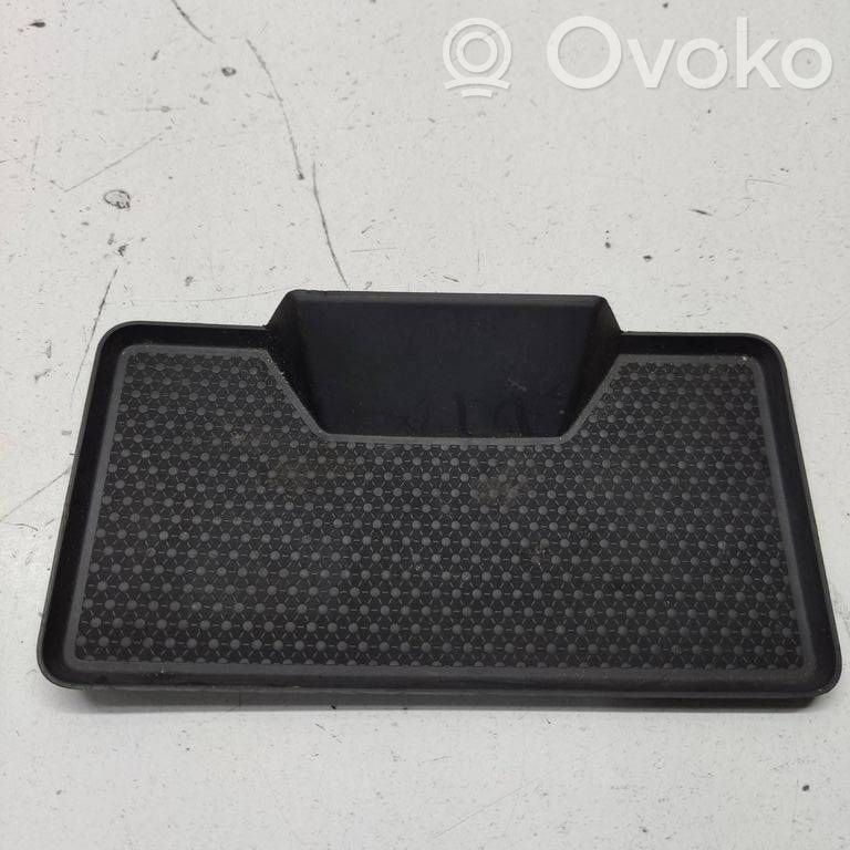 BMW 3 G20 G21 Base de la guantera 