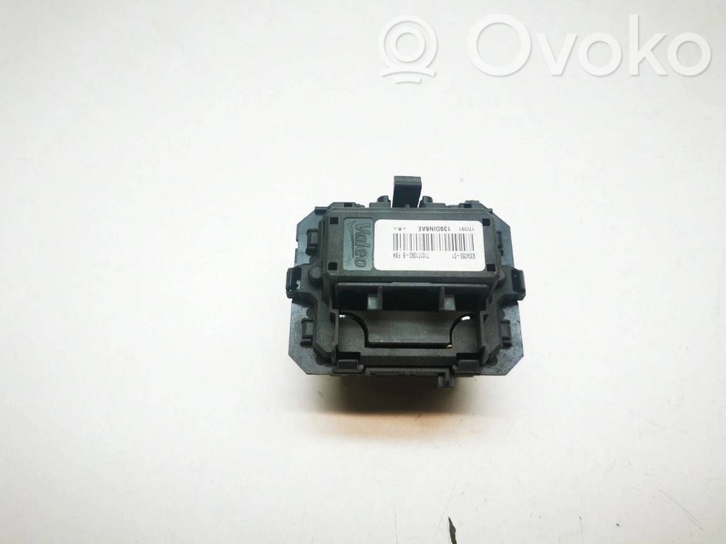BMW 5 F10 F11 Rezystor / Opornik dmuchawy nawiewu 