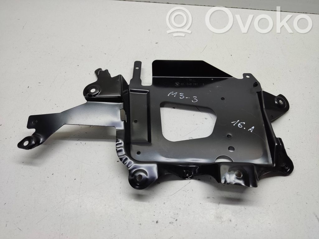 BMW M3 Soporte de la unidad de control del motor 