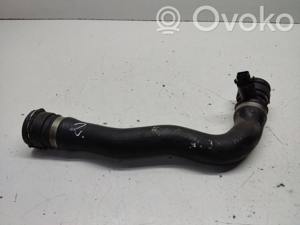 BMW 7 E65 E66 Conductă/furtun lichid de răcire motor 