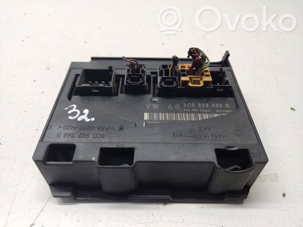 Volkswagen PASSAT B7 Module confort 
