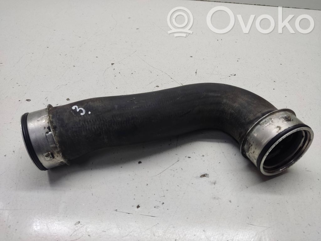 Audi A3 S3 8P Schlauch / Leitung Ladeluftkühler 