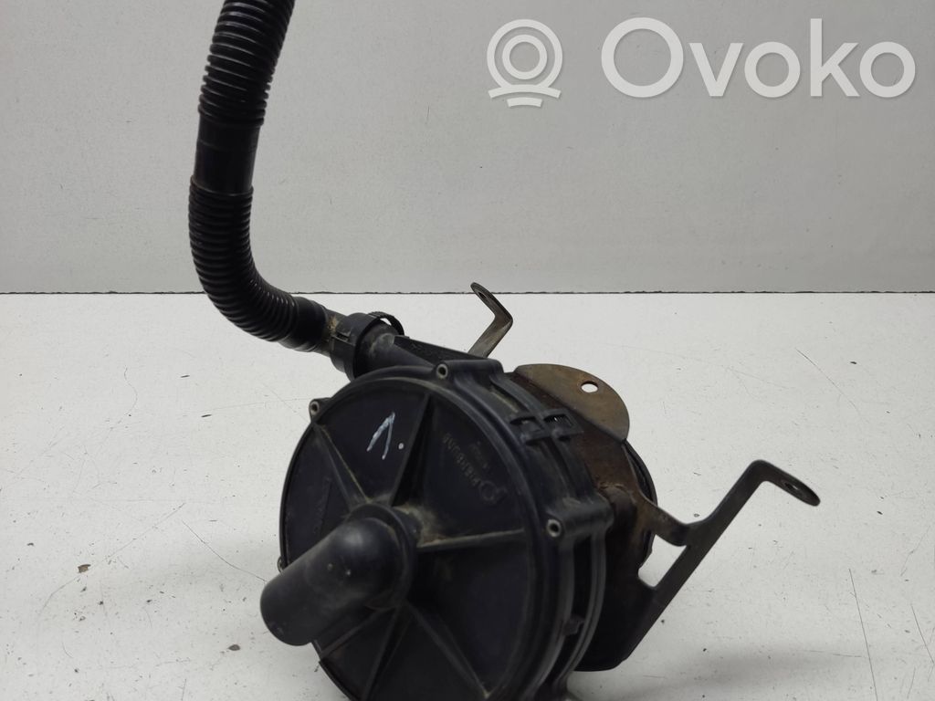 BMW X5 E53 Secondary air pump 