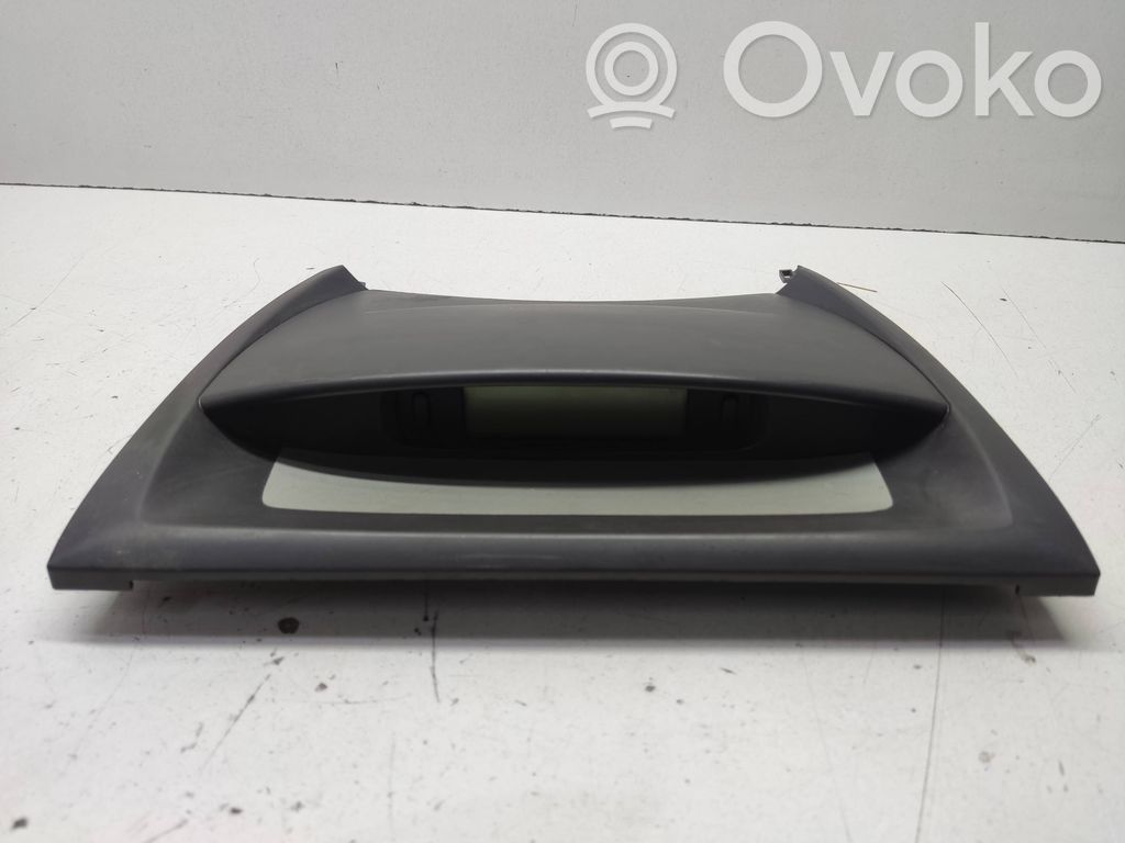 Peugeot 807 Screen/display/small screen 